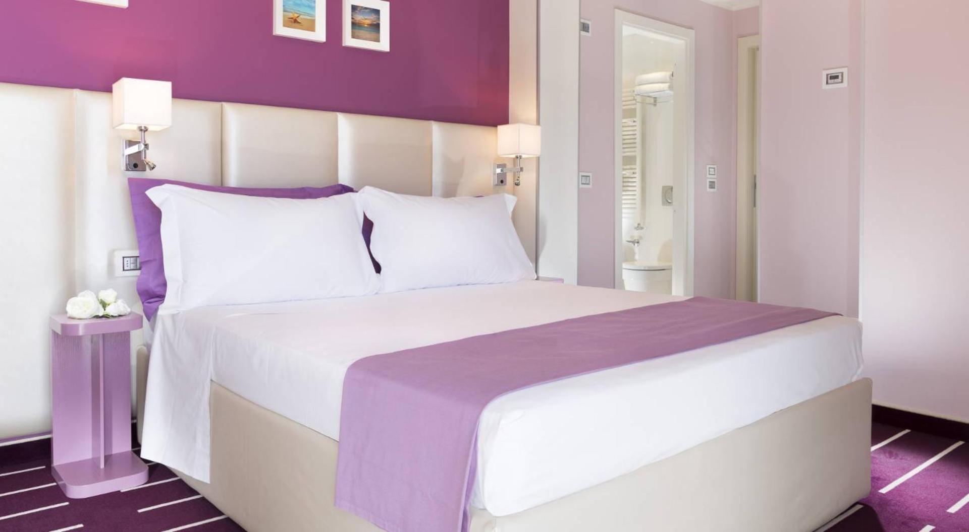 Hotel 2000 Riccione Esterno foto